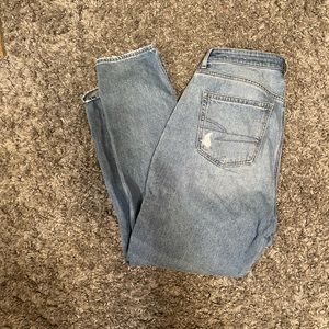 American Eagle mom style jeans